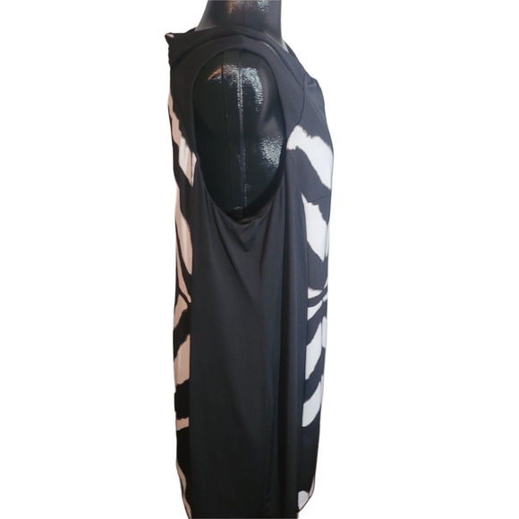 Addition Elle Black and White Sleeveless Shift Dress 2X - Picture 3 of 6